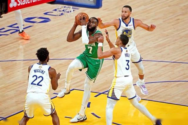 中国男篮苦主 将代表马刺征战NBA夏联，这是要跟徐昕当队友了？